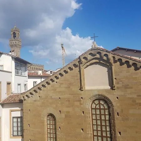 Ponte Vecchio Апартаменты *
